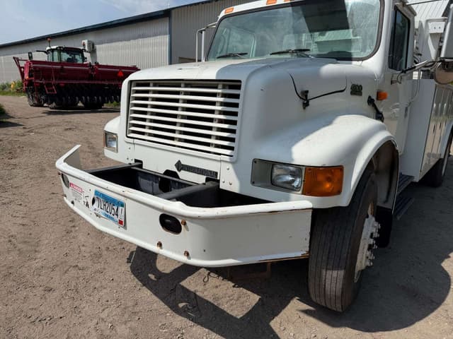 Image of International 4900 equipment image 2