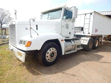 Main image Freightliner FLD