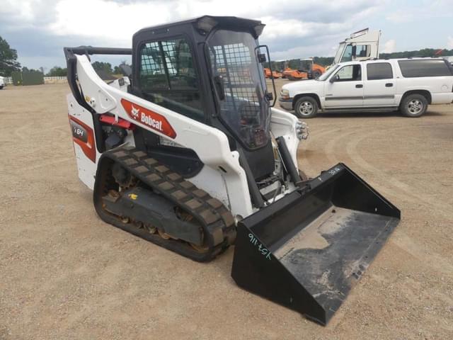 Image of Bobcat T64 equipment image 1