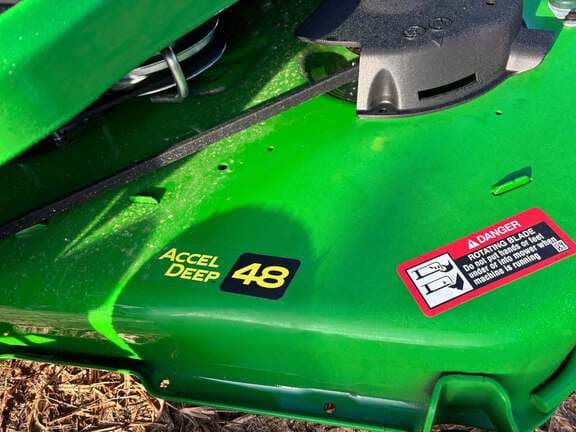 Image of John Deere S240 equipment image 1