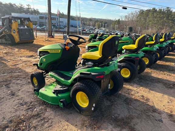Image of John Deere S240 equipment image 3
