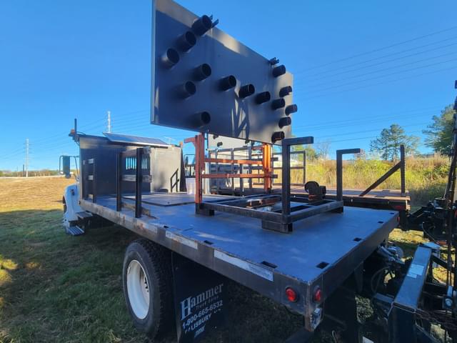 Image of Ford F-650 equipment image 1