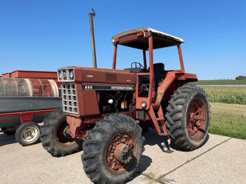 Main image International Harvester 886