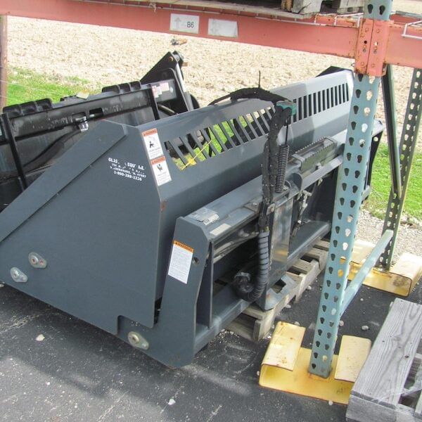 Undetermined Bucket Equipment Image0