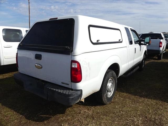 Image of Ford F-250 equipment image 4