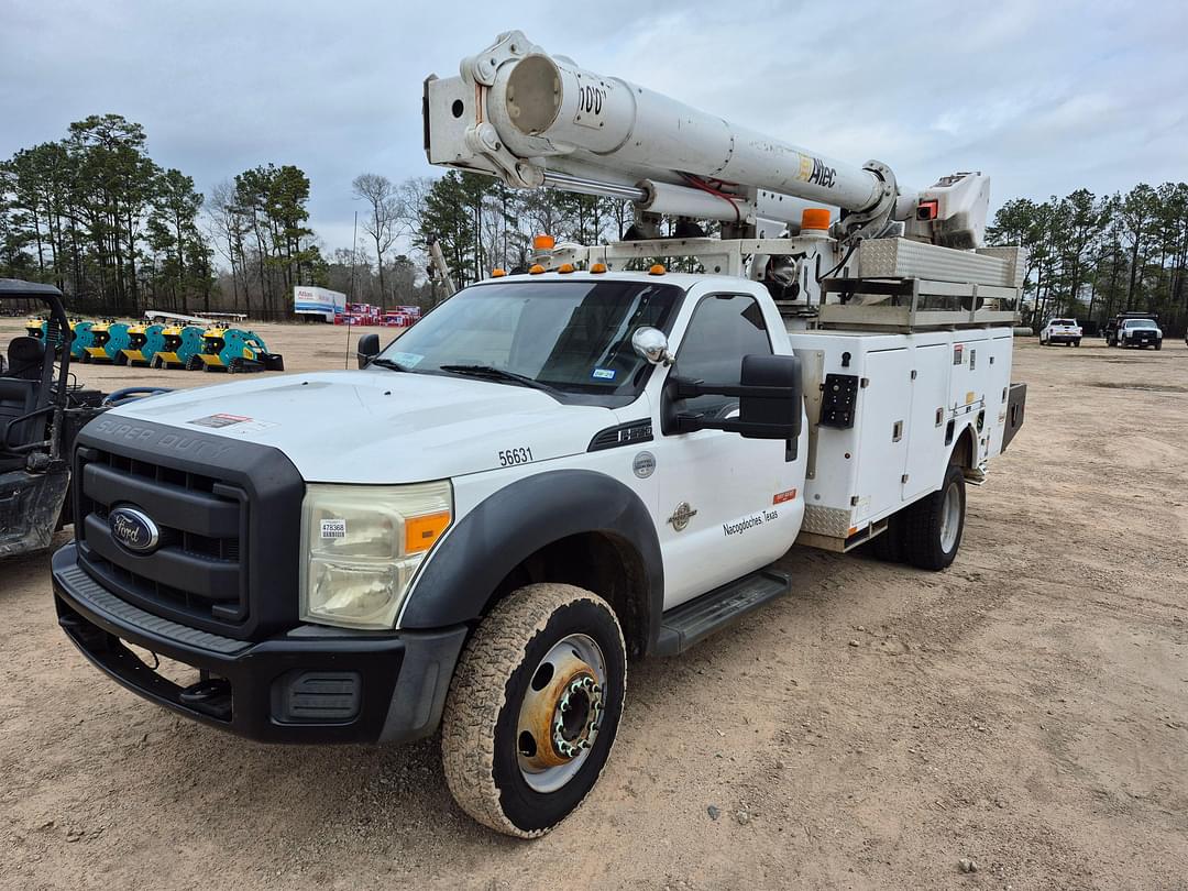 Image of Ford F-550 Primary image