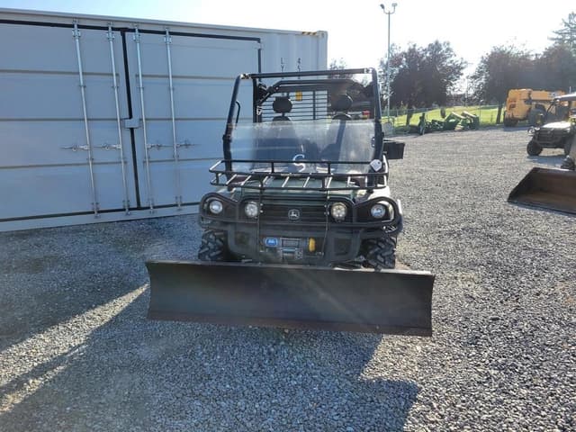 Image of John Deere Gator XUV 825i equipment image 1