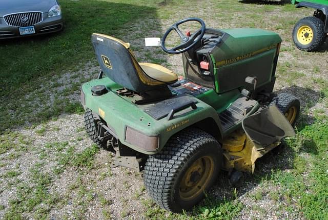 Image of John Deere 425 equipment image 4