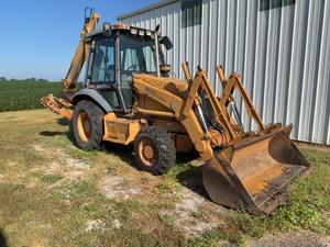 2000 Case 580L Image
