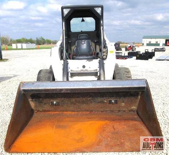 Image of Bobcat S220 equipment image 4