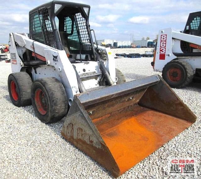 Image of Bobcat S220 equipment image 1