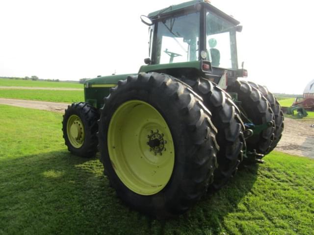 Image of John Deere 4960 equipment image 3