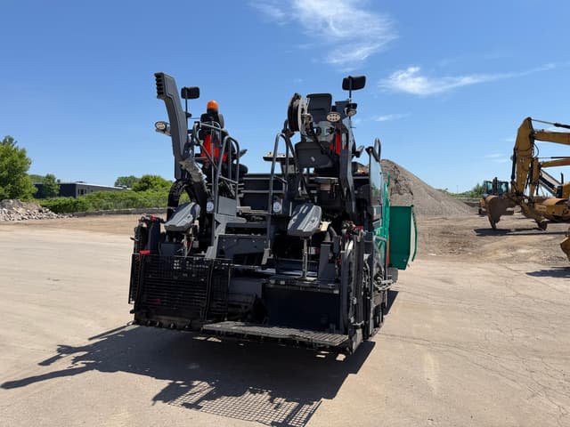 Image of VOGELE Super 1700-3i equipment image 4