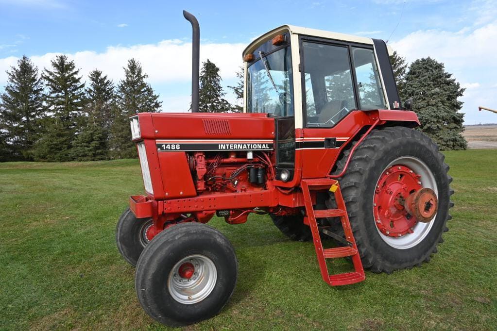 Main image International Harvester 1486