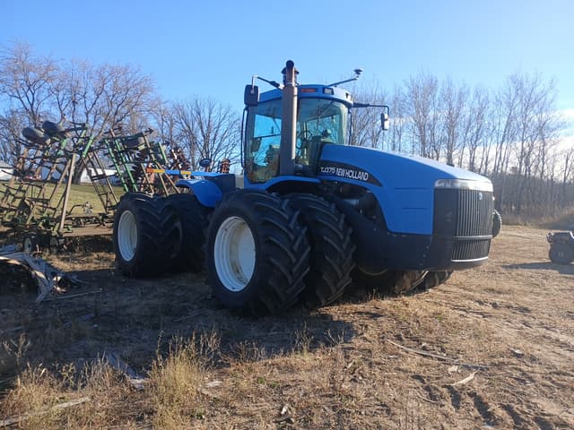 Image of New Holland TJ375 equipment image 3