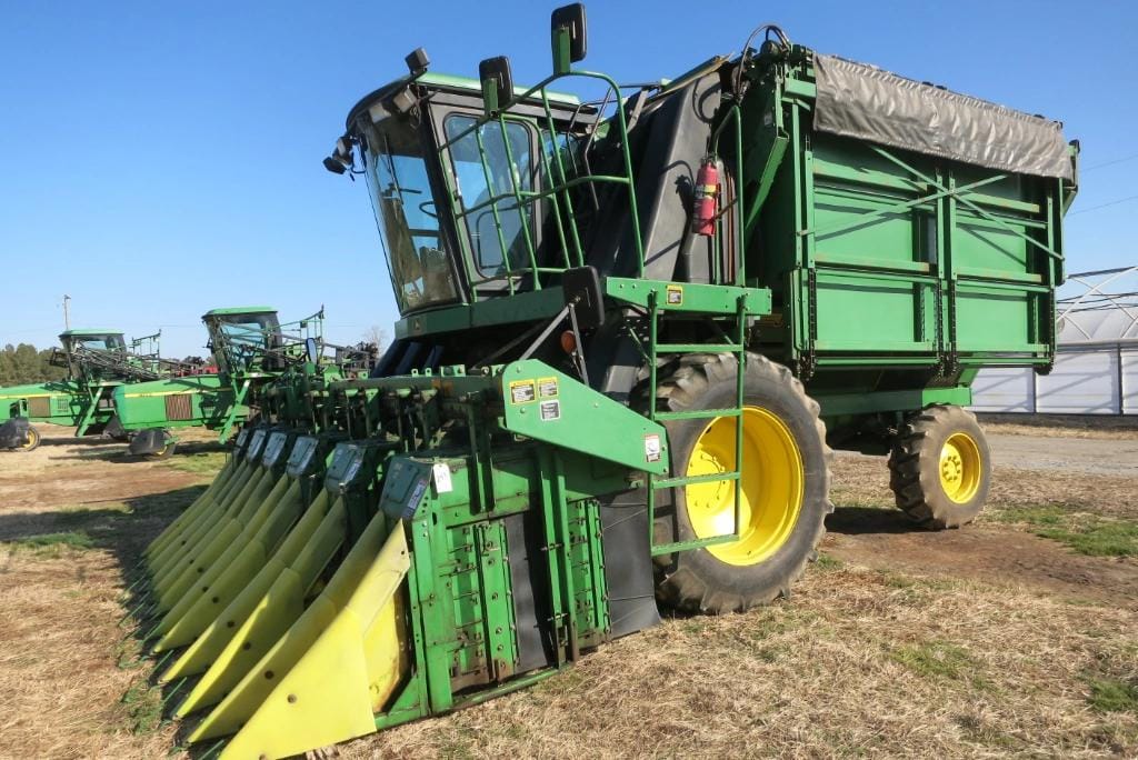 John Deere 9970 Equipment Image0