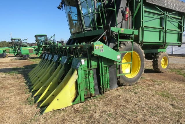 Image of John Deere 9970 equipment image 1