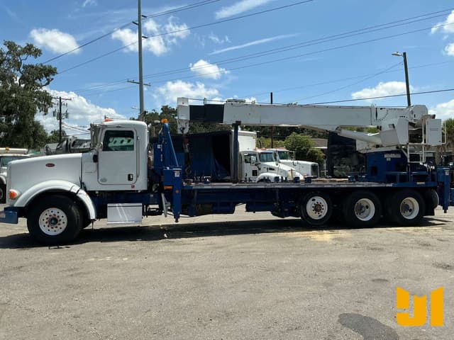 Image of Peterbilt 367 equipment image 2
