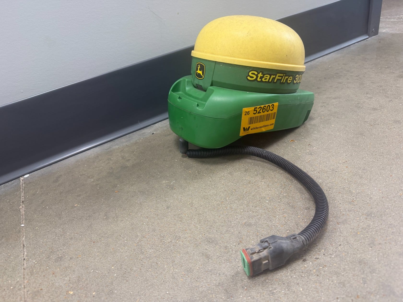 John Deere StarFire 3000 Equipment Image0