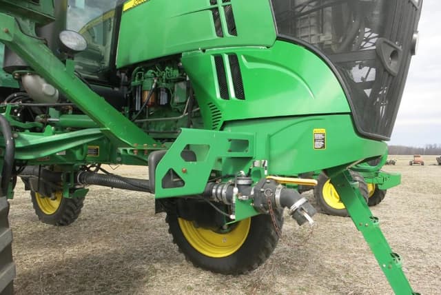 Image of John Deere R4030 equipment image 2