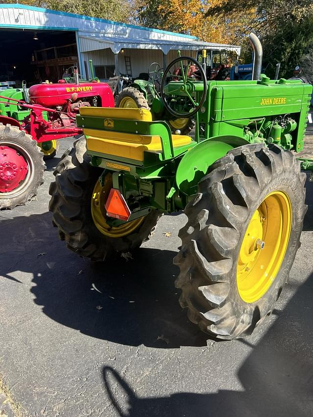 Image of John Deere M equipment image 4