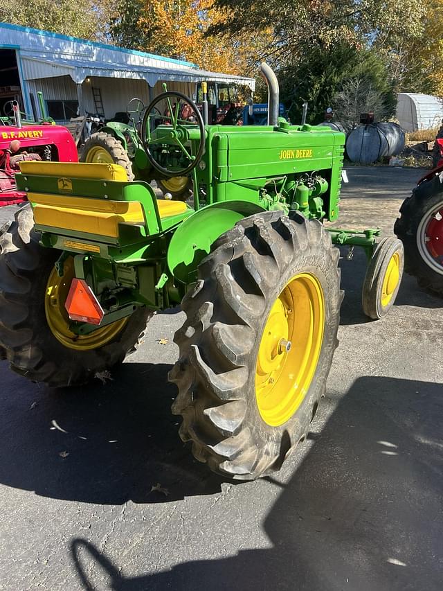 Image of John Deere M equipment image 3