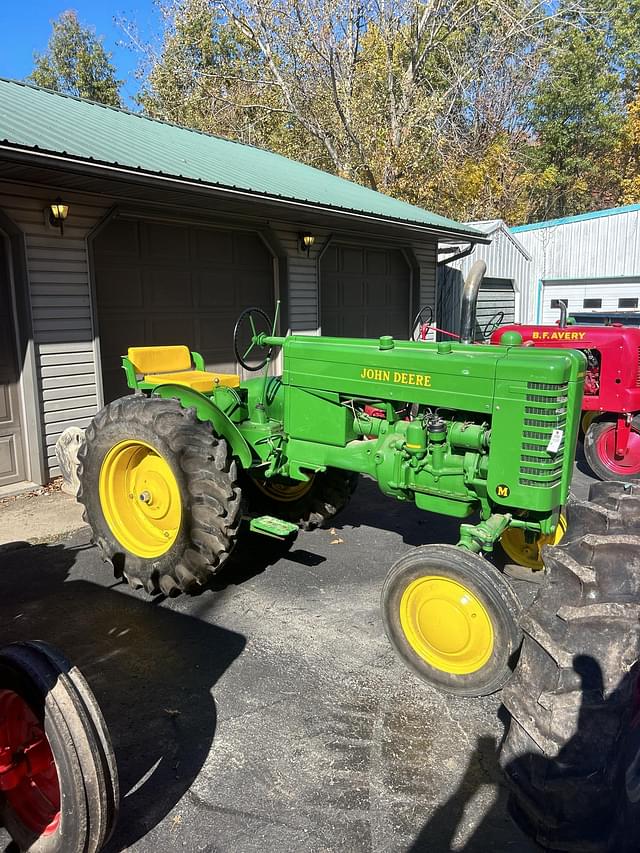 Image of John Deere M equipment image 2