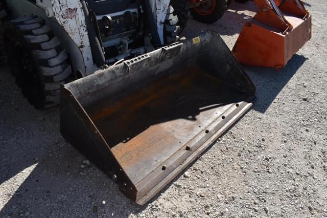 Image of Bobcat S550 equipment image 2