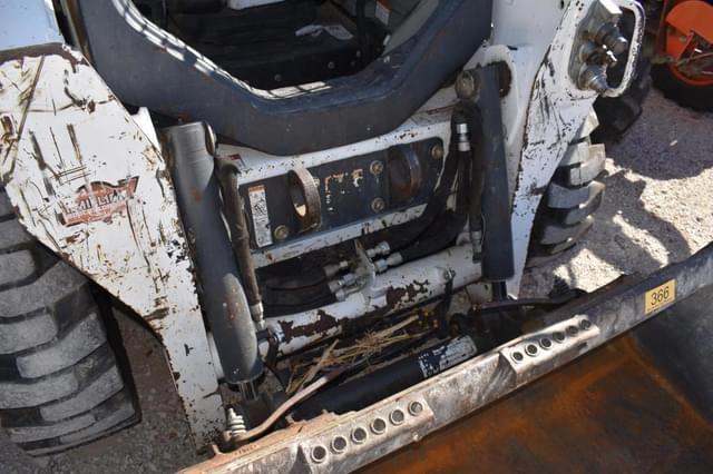 Image of Bobcat S550 equipment image 3
