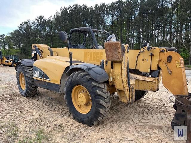 Image of Caterpillar TH560B equipment image 3