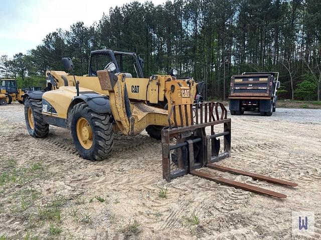 Image of Caterpillar TH560B equipment image 2