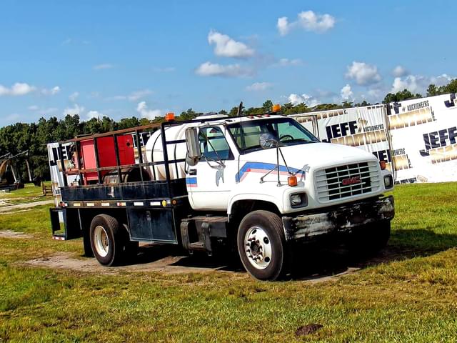Image of GMC 6500 equipment image 1