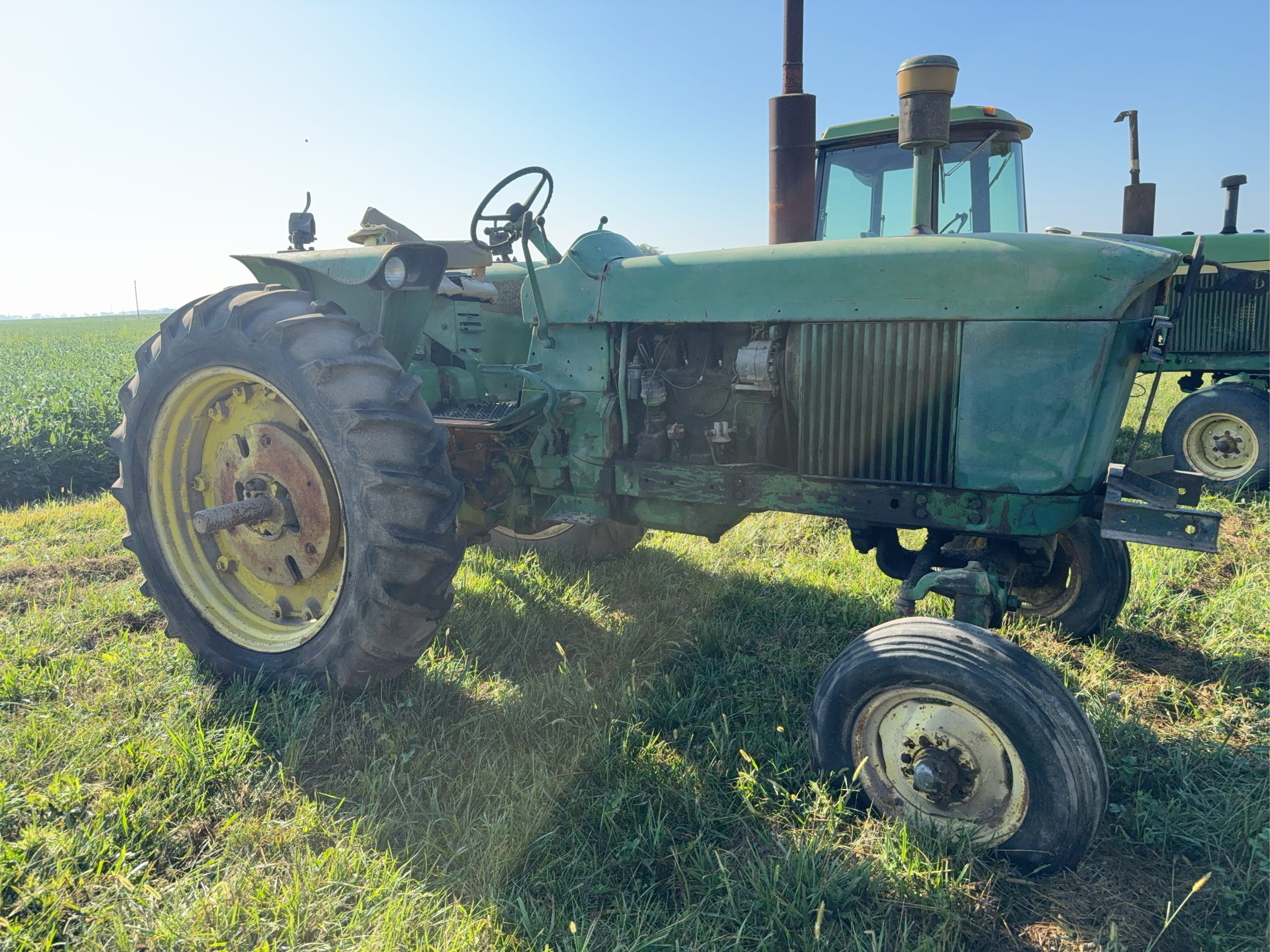 1965 John Deere 3020 Equipment Image0