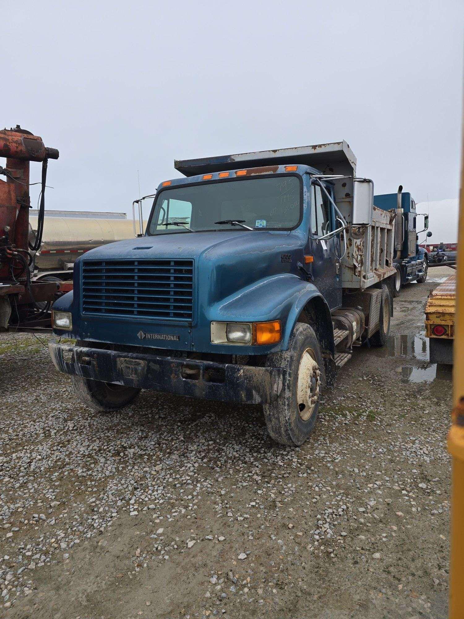 Main image International 4700