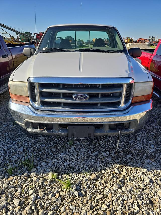 Image of Ford F-250 equipment image 1