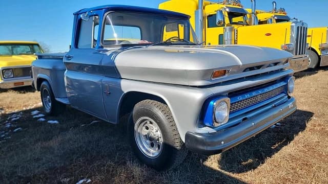 Image of Chevrolet C10 equipment image 3