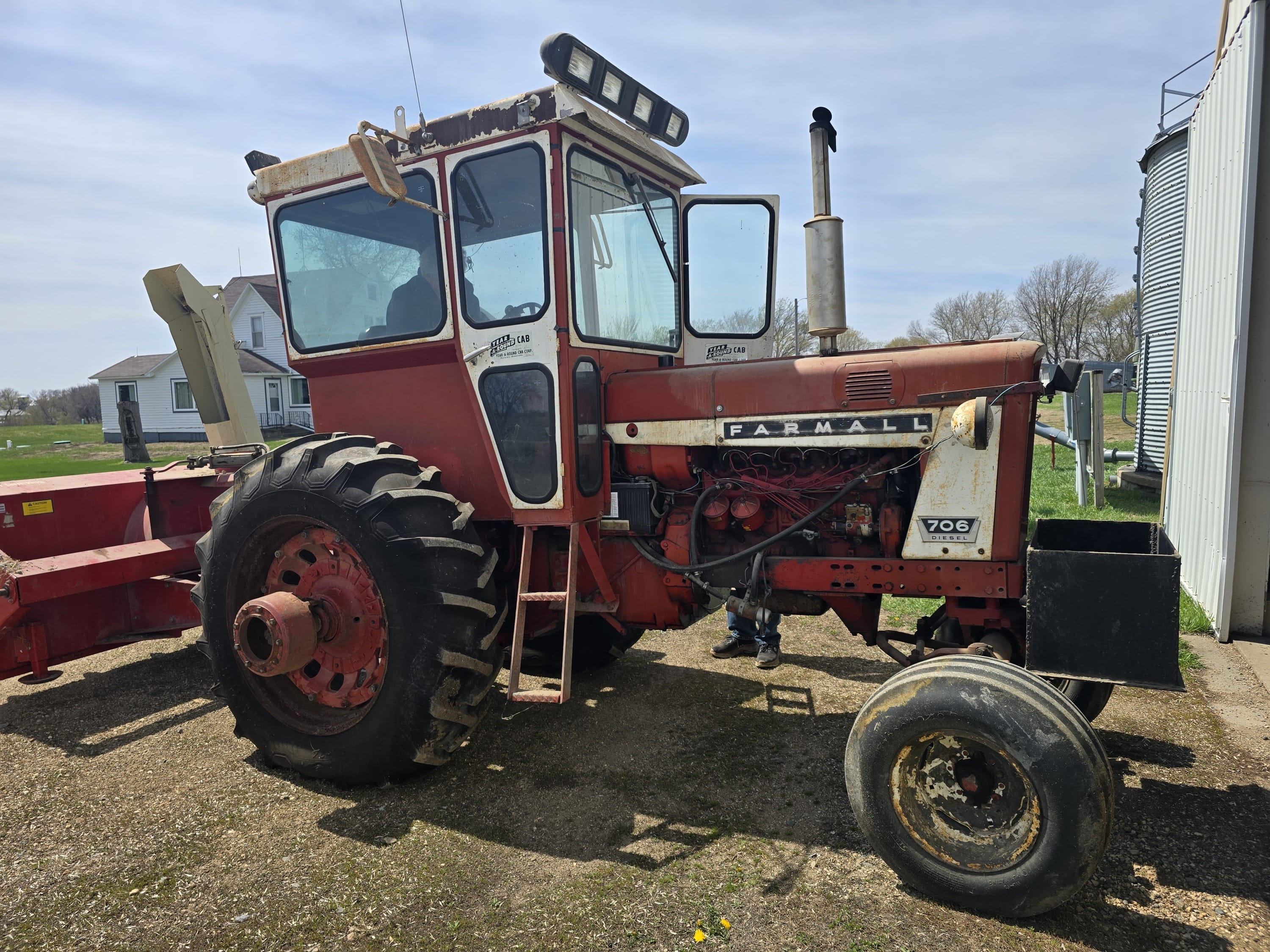 Farmall 706 Equipment Image0