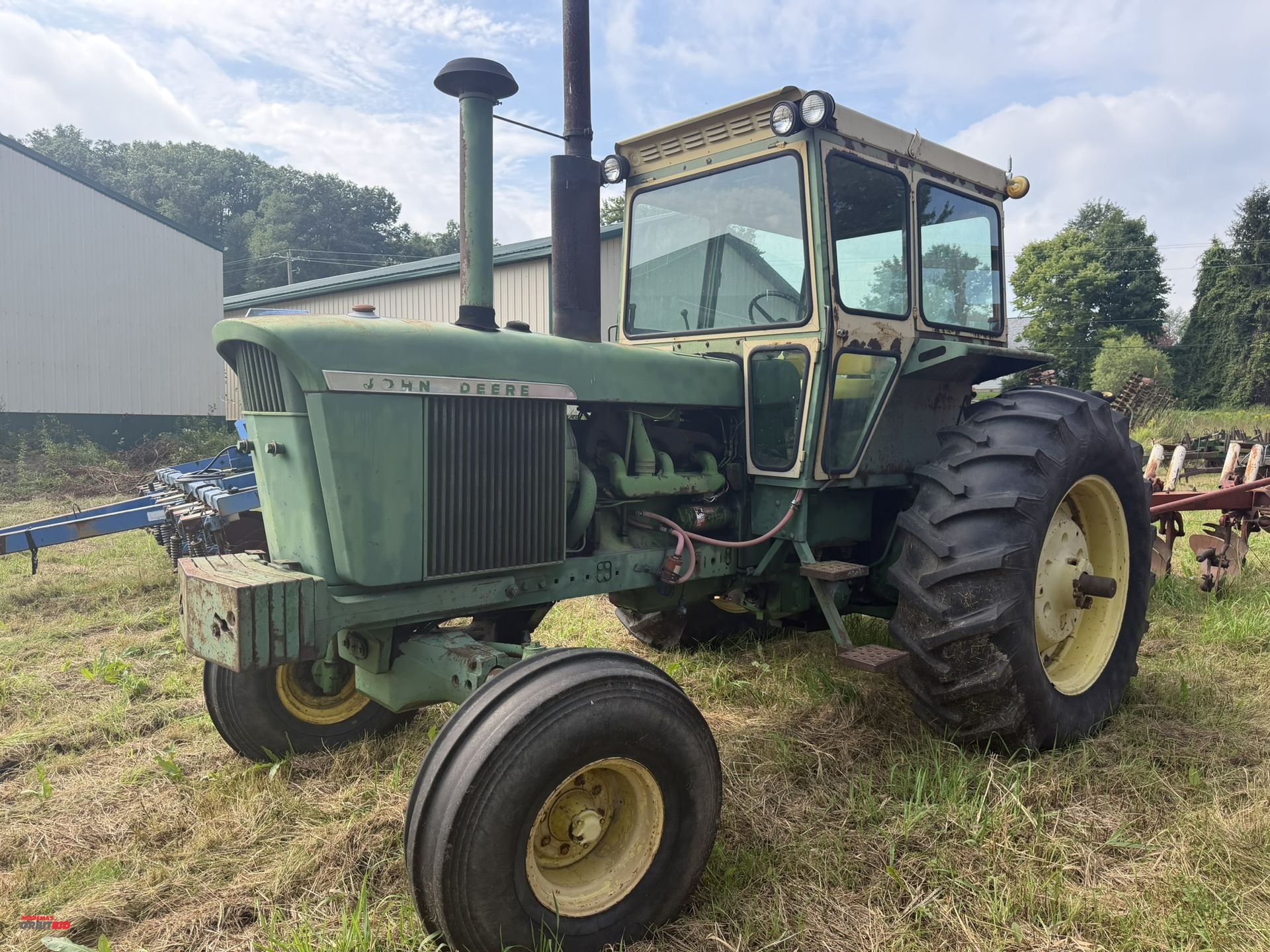 John Deere 4520 Equipment Image0