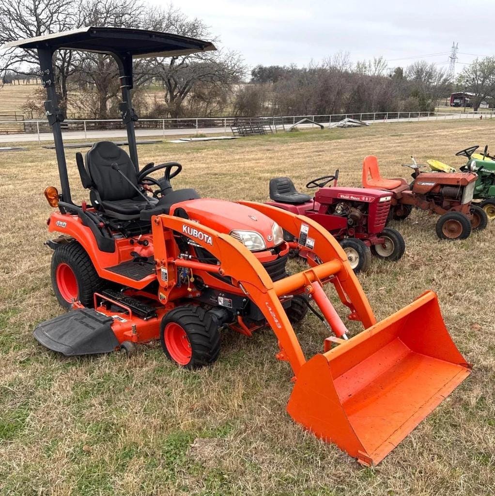 Kubota BX2370 Equipment Image0