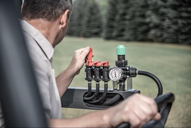 Image of Enduraplas Field Boss 365 equipment image 3