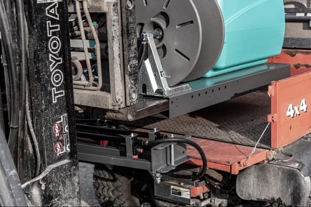 Image of Enduraplas Field Boss 365 equipment image 2