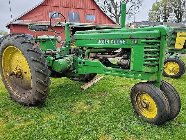 Image of John Deere B equipment image 1