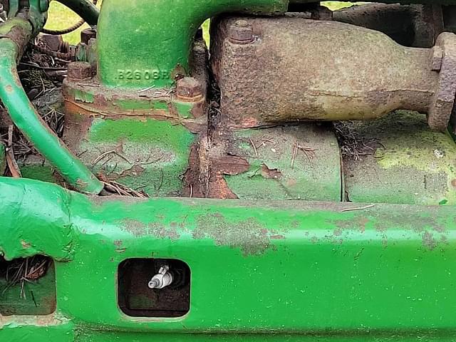 Image of John Deere B equipment image 4