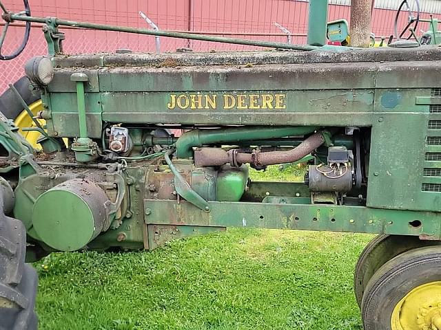 Image of John Deere B equipment image 1