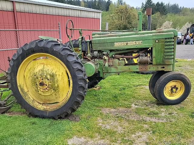 Image of John Deere B equipment image 1