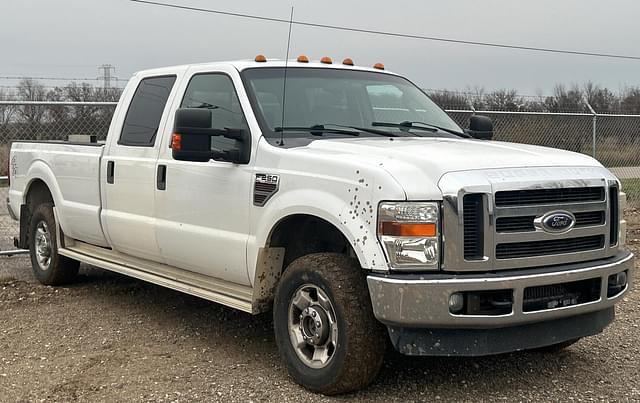 Image of Ford F-250 equipment image 2