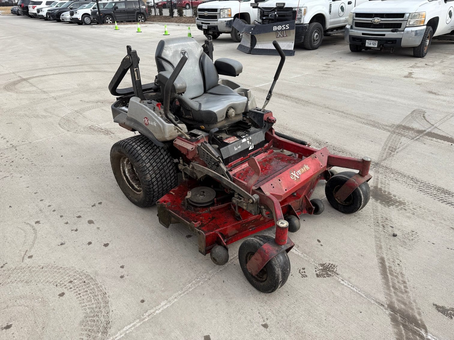 Exmark Lazer Z X-Series Equipment Image0