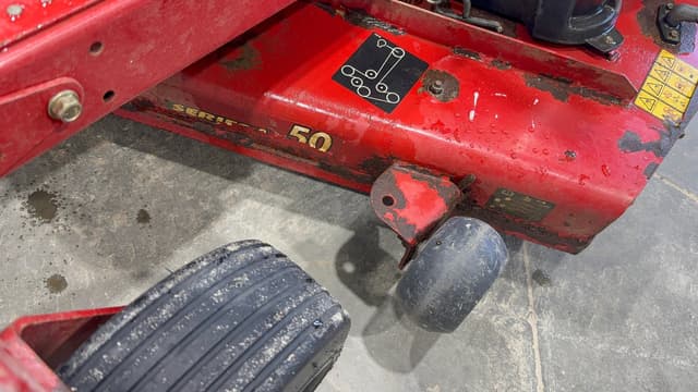 Image of Exmark Quest equipment image 1