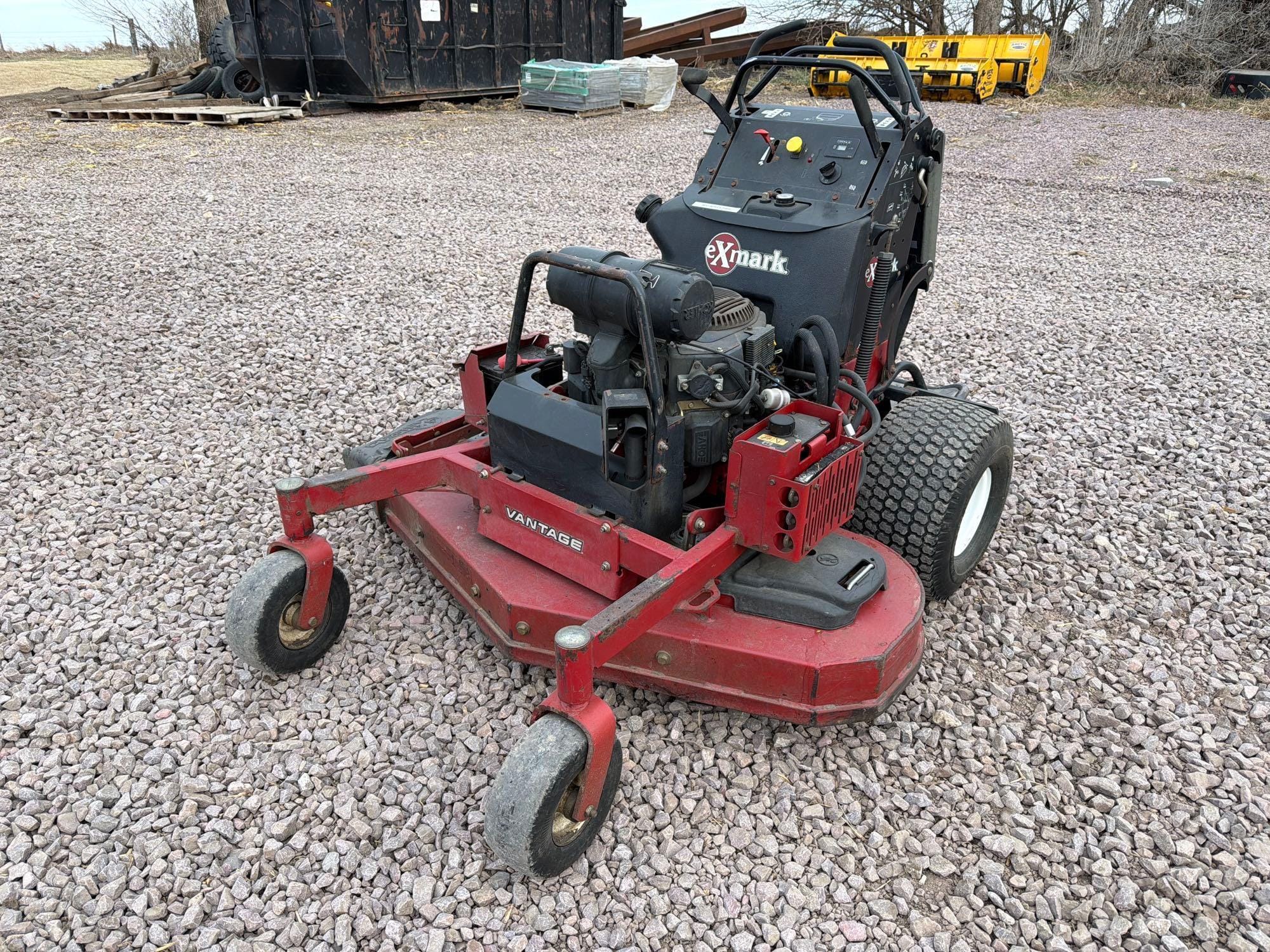 Exmark S-series Equipment Image0