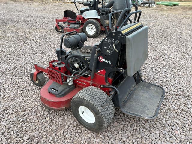 Image of Exmark S-series equipment image 3